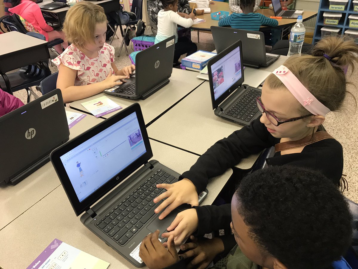 LenardITC's tweet photo. @MrsWest3rd #Fisherflamingos applying sequencing skills to create @scratch stories! #IntegrateEdTech #InnovativeEdTech #coding @RPS_Schools @RVAITRTs https://t.co/OknVbcH1u6