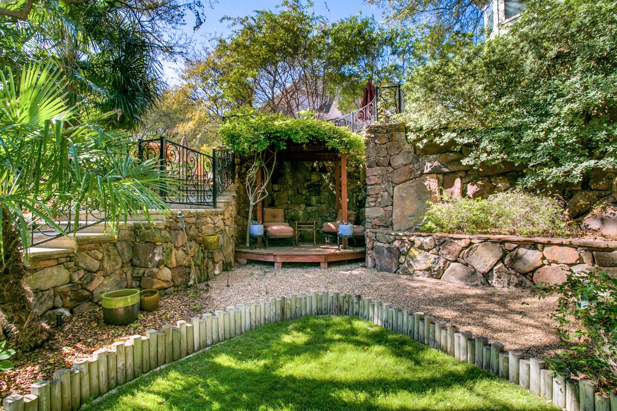 biedermannkw's tweet photo. We are happy to have Just Listed this Amazing Custom home with Gorgeous Private Backyard!
Call me for any info or if there is something we can help you with.
#McKinneytx #homewithaview #Redstatehomes #privateyard #creekview #McKinneyISD https://t.co/bkrqQcz3W3