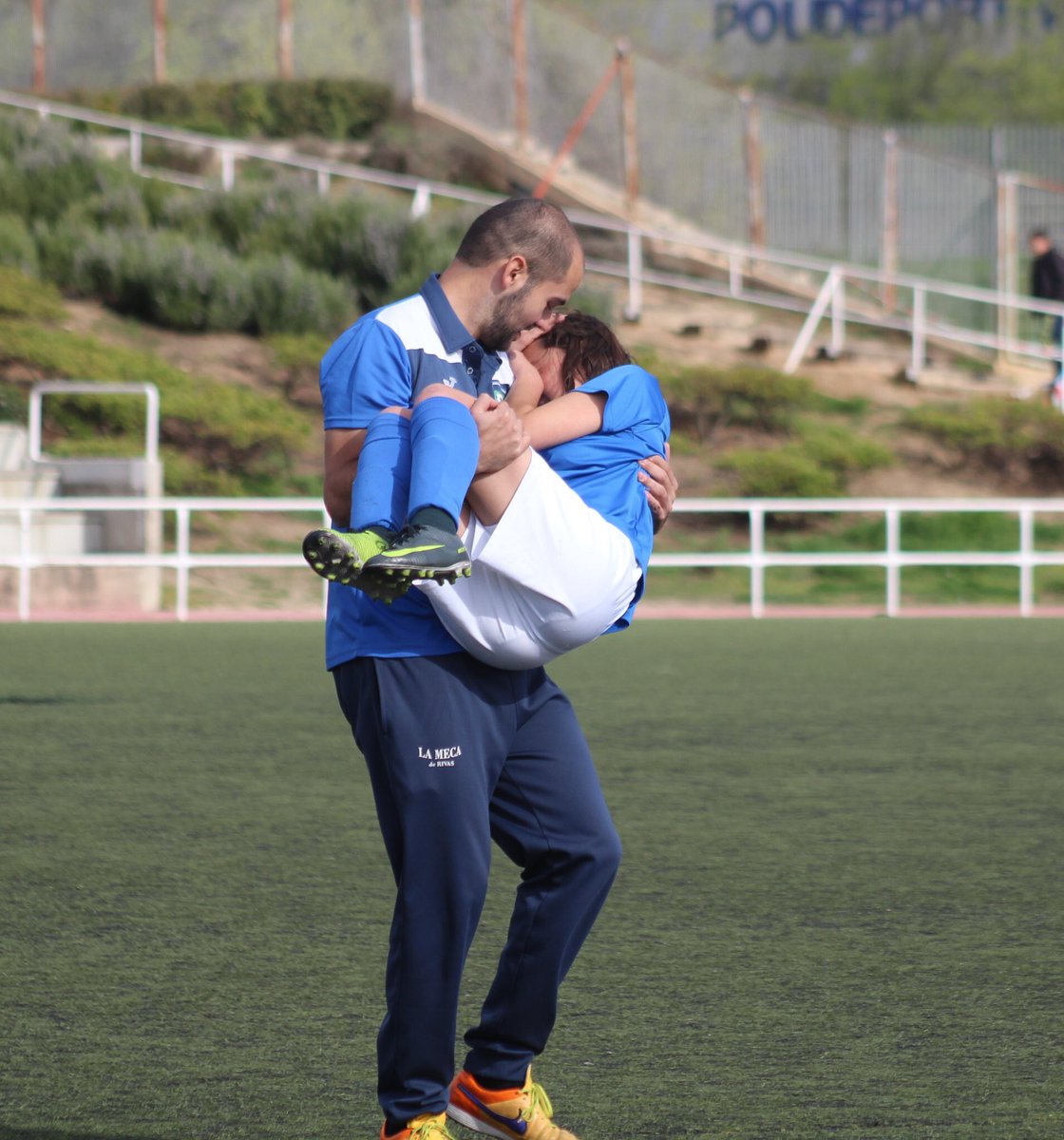 RFFM_oficial's tweet photo. 📷 Disfrutad de un fantástico fin de semana cargado de fútbol y deportividad ⚽️ y compartidlo con nosotros con el hashtag #SomosRFFM 👍🏼 https://t.co/1kHLPYCqqC