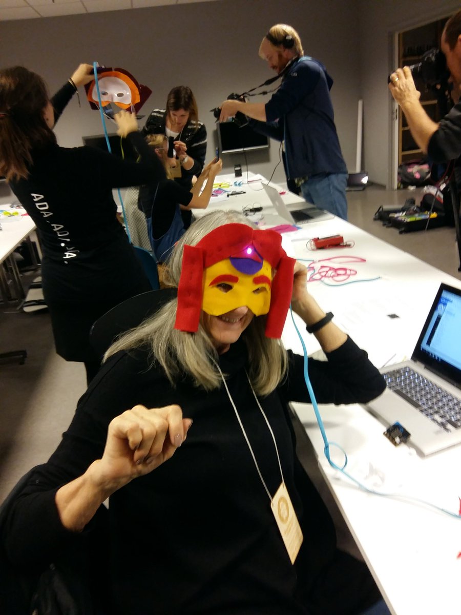 tyrower's tweet photo. I love the smell of #LaserCutWood in the evening!♨ Thank you so much Team #Skaperskole for an awesome conference, welcoming @AdaTheShow + opportunity to facilitate @microbit_edu wearable workshop 😀 #AdasArmy https://t.co/FPWfDSosud