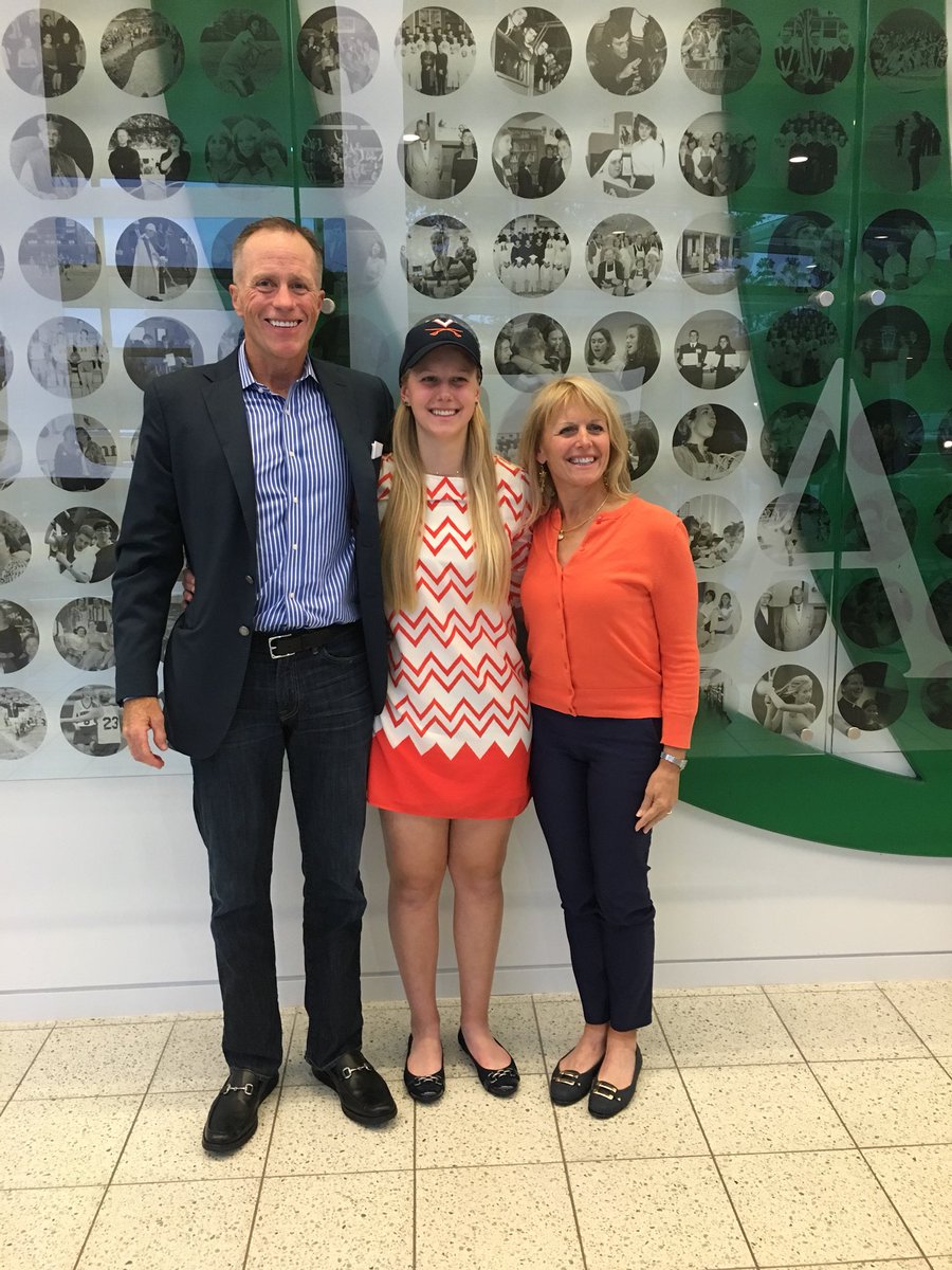 wgolf_cghsnc's tweet photo. So proud of our very own @riley_smyth for signing with @UVAWomensGolf ! Congratulations Riley! We’ll be cheering you on! #signingday2017 https://t.co/ry0KFnKeL4