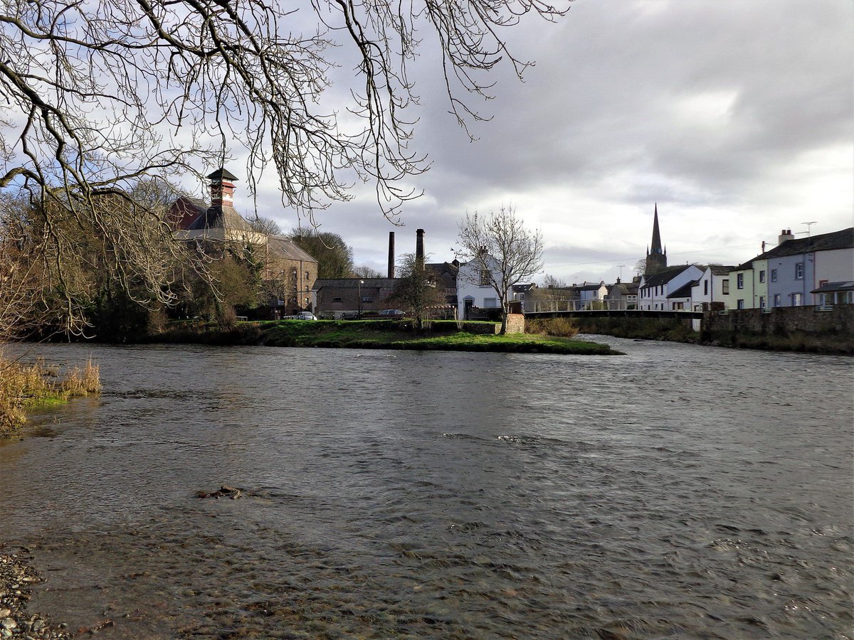 StanLeigh18's tweet photo. @glocky9 @NotJustLakes @CumbriaWeather @Cumbria_Lakes Living waters-views of Tom Rudd Beck, #RiverCocker #RiverDerwent at #Cockermouth https://t.co/E13VbHhtsF
