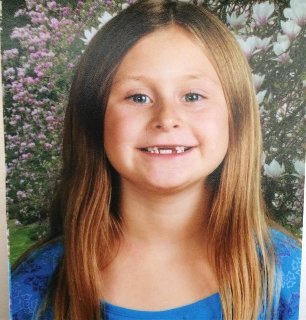 LaciSchuh's tweet image. Violet’s 1st grade school picture! 💖 #toothlesswonder ift.tt/2yovhmf