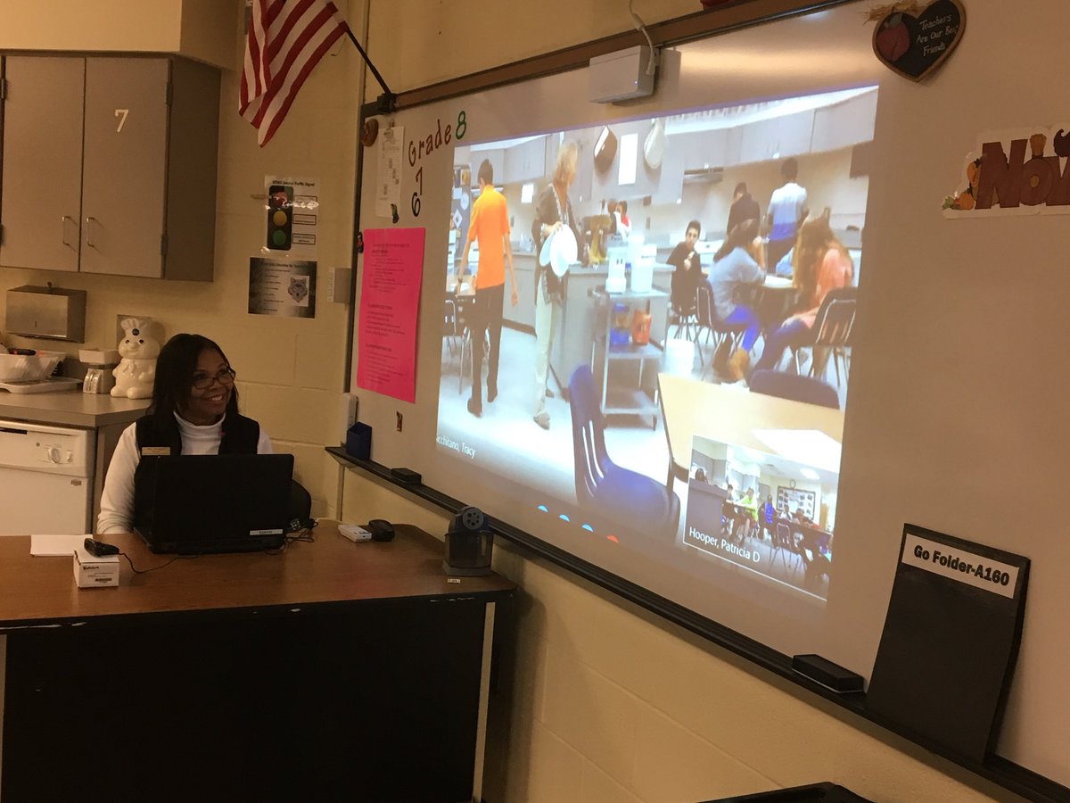 Gina Ceely tweet media