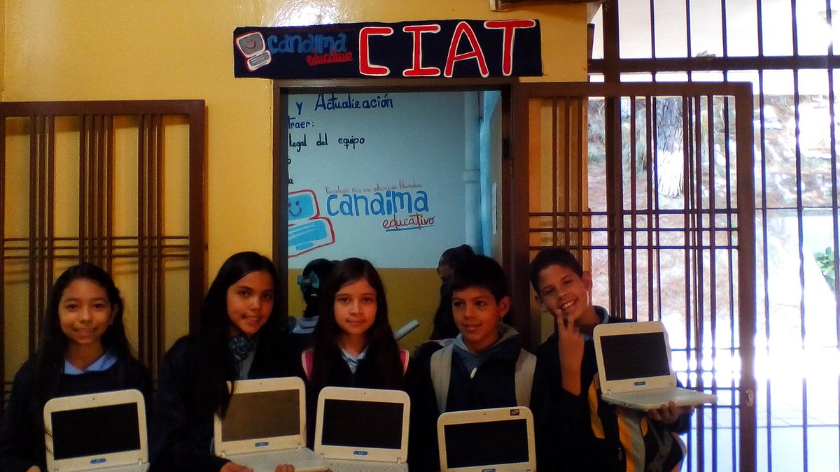 CiatMiranda's tweet photo. Jornada de Actualización Canaima  contenidos De Media: para los estudiantes de 1er año liceo Francisco de Paula Andrade https://t.co/3oEql3Ro4l