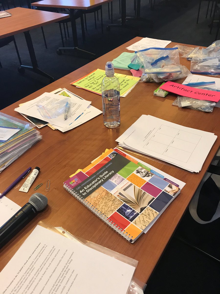 Teaching about SS and literacy work today w/ <a href="/tarantoannie/">Annie Taranto</a> Fun exploring lots of methods and materials! #tcrwp