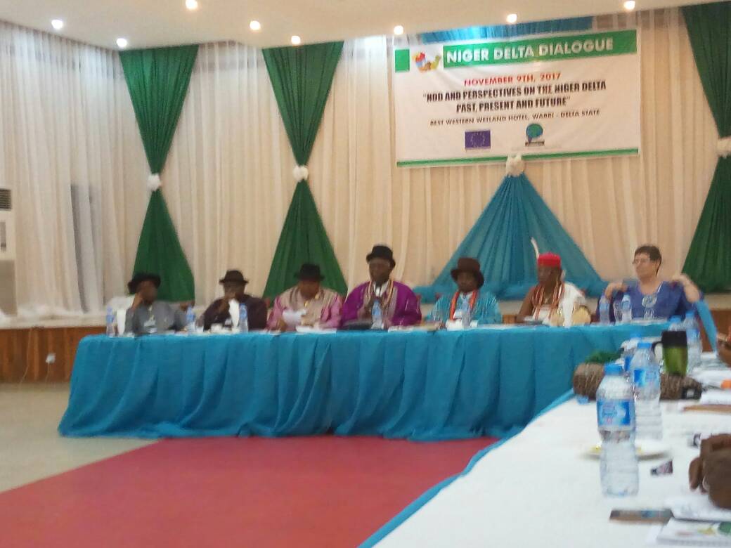 edwards81louise's tweet photo. 10th #NigerDeltaDialogue. Continued support through dialogue not violence will bring economic developmemt. Implementation of #SIWP with FG support essential. @UKinNigeria @NGRPresident @ProfOsinbajo https://t.co/wPXNocQr0L