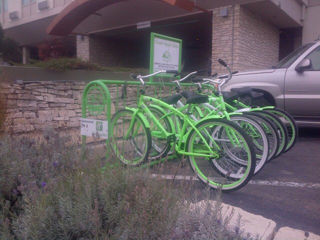 rodharms's tweet photo. 5 @GreenAppleBikes sponsor racks full this am thanks to #thursdayworkshop crew. HI, MPL, MCC, MTC &amp; CC have bikes! https://t.co/G6bhFddgpd