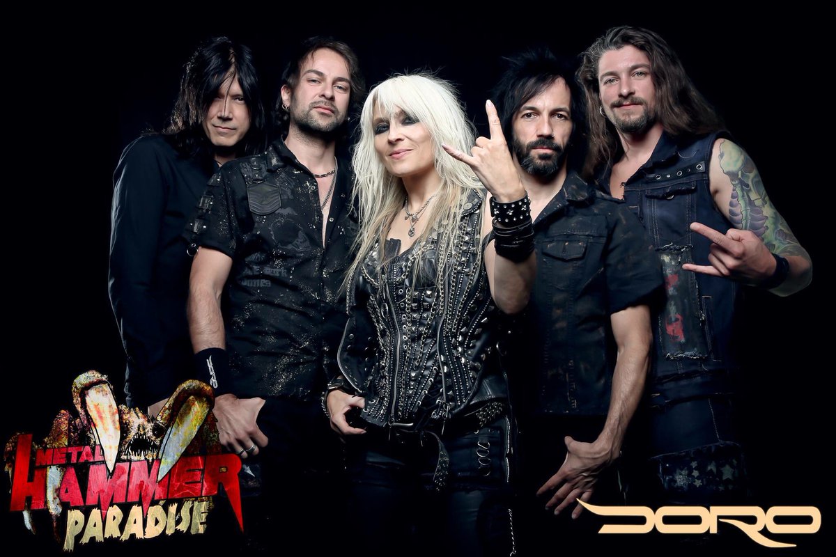 DoroOfficial's tweet photo. 1st show of our 2017 Winter Tour tonight! @MH_Paradise #dorotour17 #metalhammerparadise #germany #dorofans @MetalHammer #raiseyourfist 🤘🏻🎵🖤 https://t.co/T2Xr3TCXbK