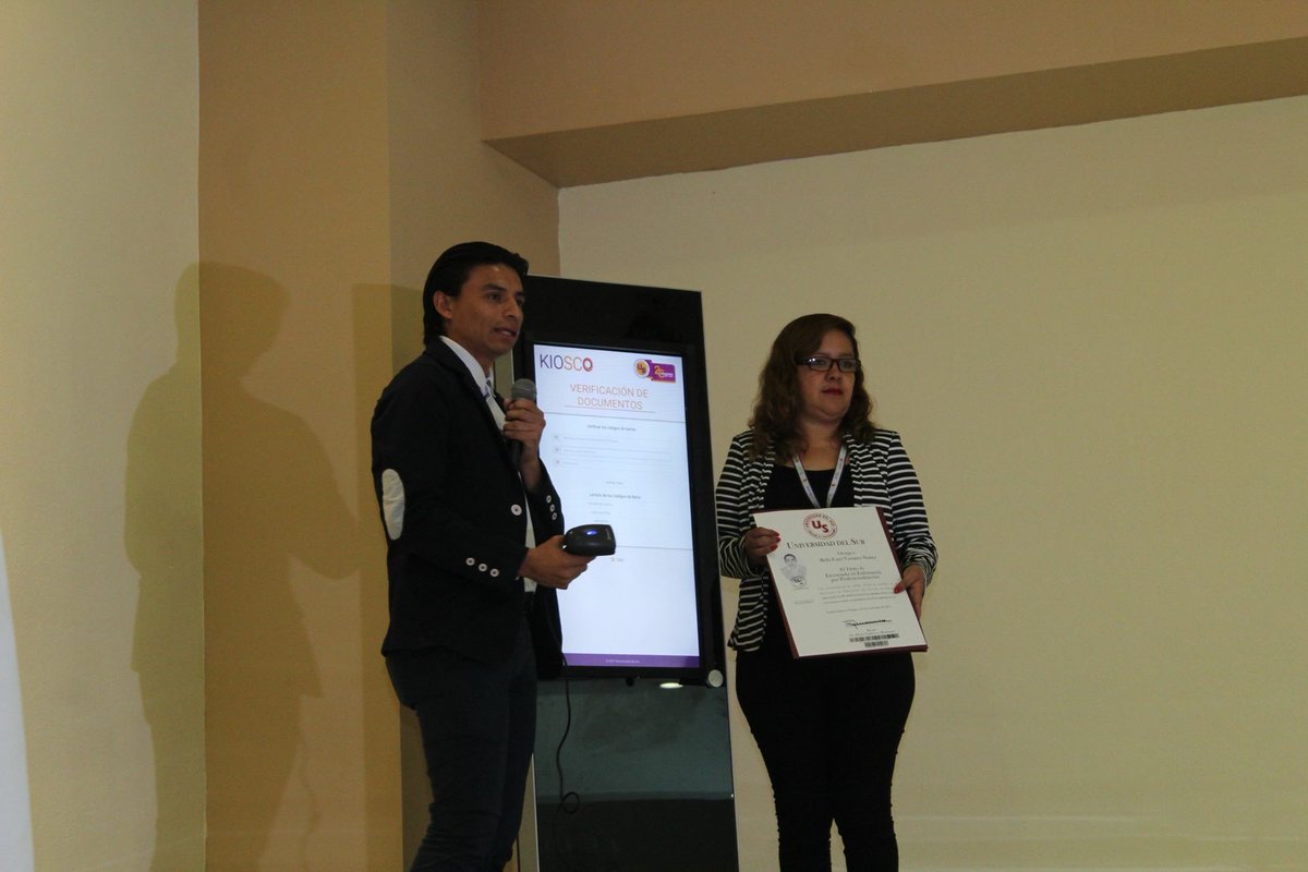 UnidelSur's tweet photo. Entrega de títulos y grados con firma digital y códigos encriptados.
#SomosUS
#ResponsabilidadSocial
#OrgulloUS https://t.co/bmiVveJtVV