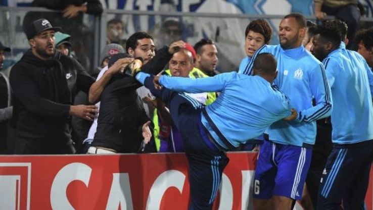 bettingslip's tweet photo. Patrice Evra has been banned from all European club matches until June 30, 2018, for kicking a Marseille fan in the head. https://t.co/ilzdYkAF1u