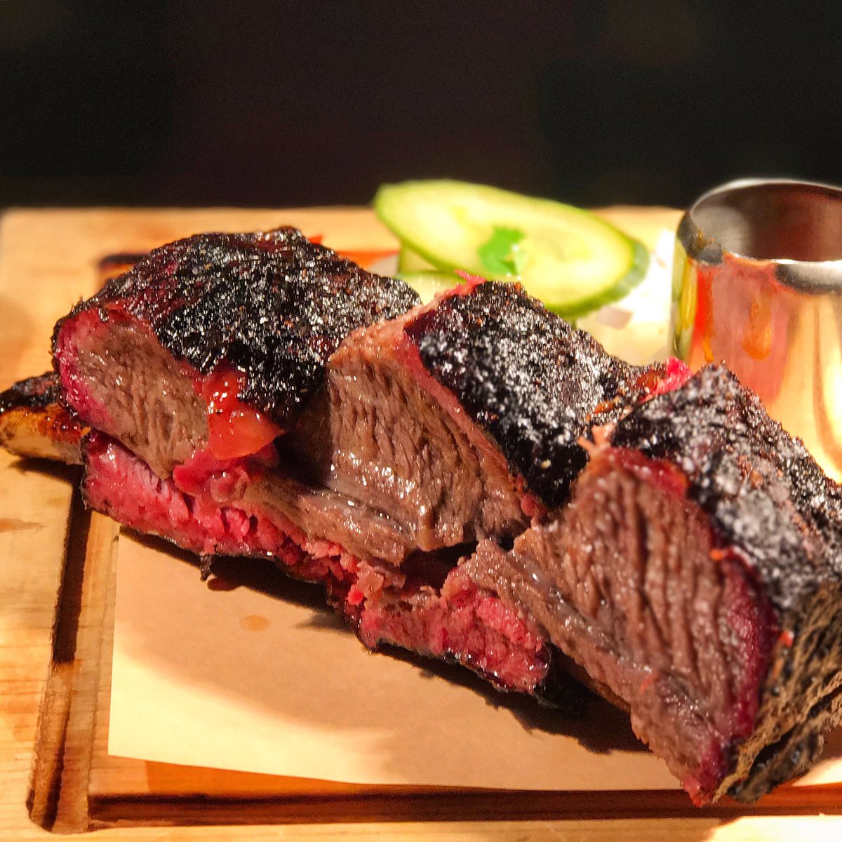 lew_nap's tweet photo. @hotboxldn @streetfeastldn #hawkerhouse #OakSmoked #BeefRibs are ready to go! https://t.co/nzNKd2Bmli
