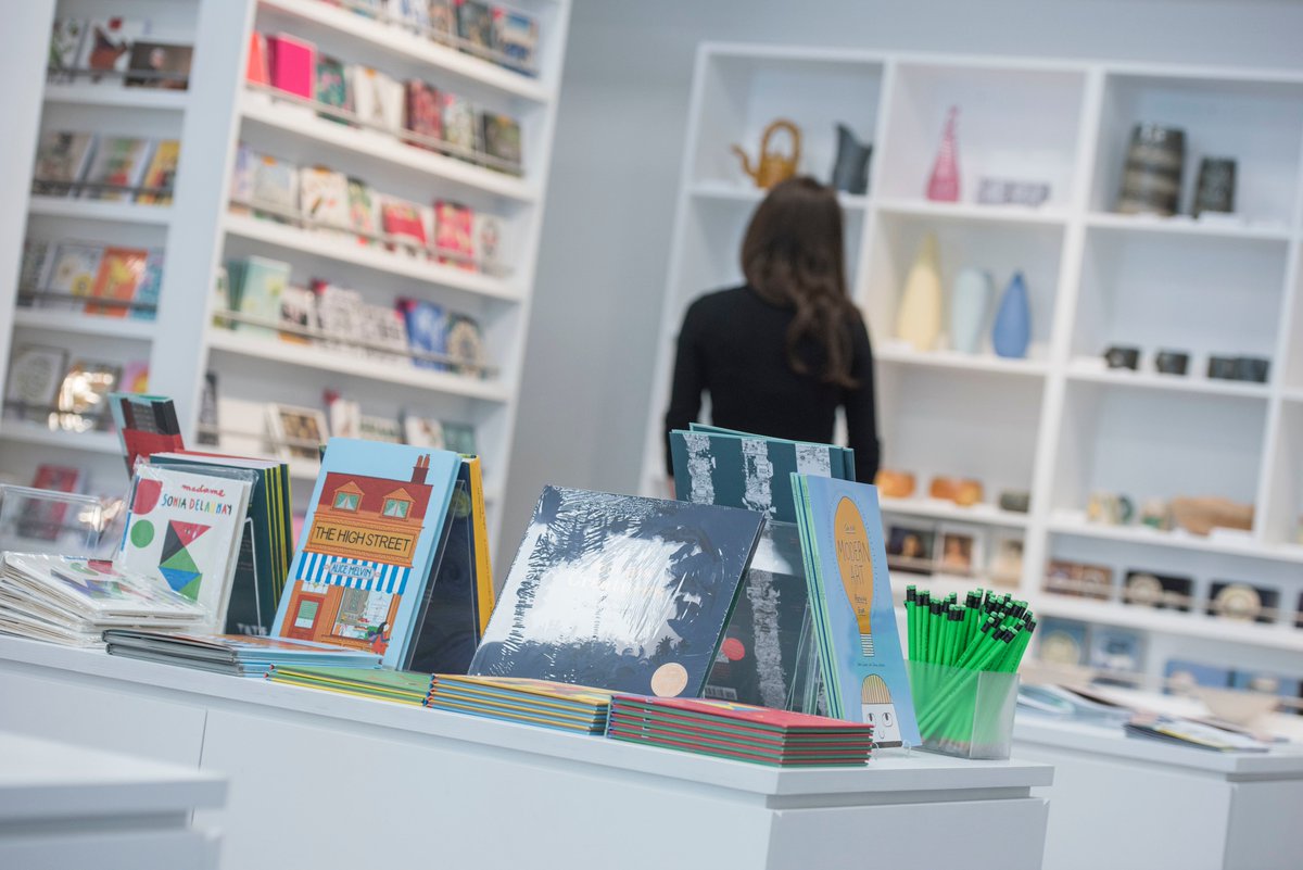 Glynn Vivian tweet media