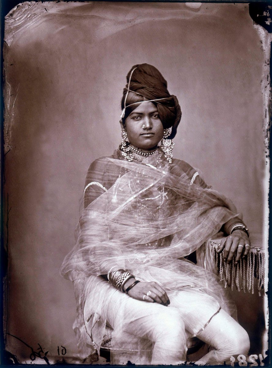 indiainpix's tweet photo. Ram Singh II's hobby also provides us with a unprecedented glimpse into his zenana depicting unnamed women, often his concubines, who normally led a life of seclusion away from the public eye. (Pic: Ram Singh II) https://t.co/UTkYIlyxvh