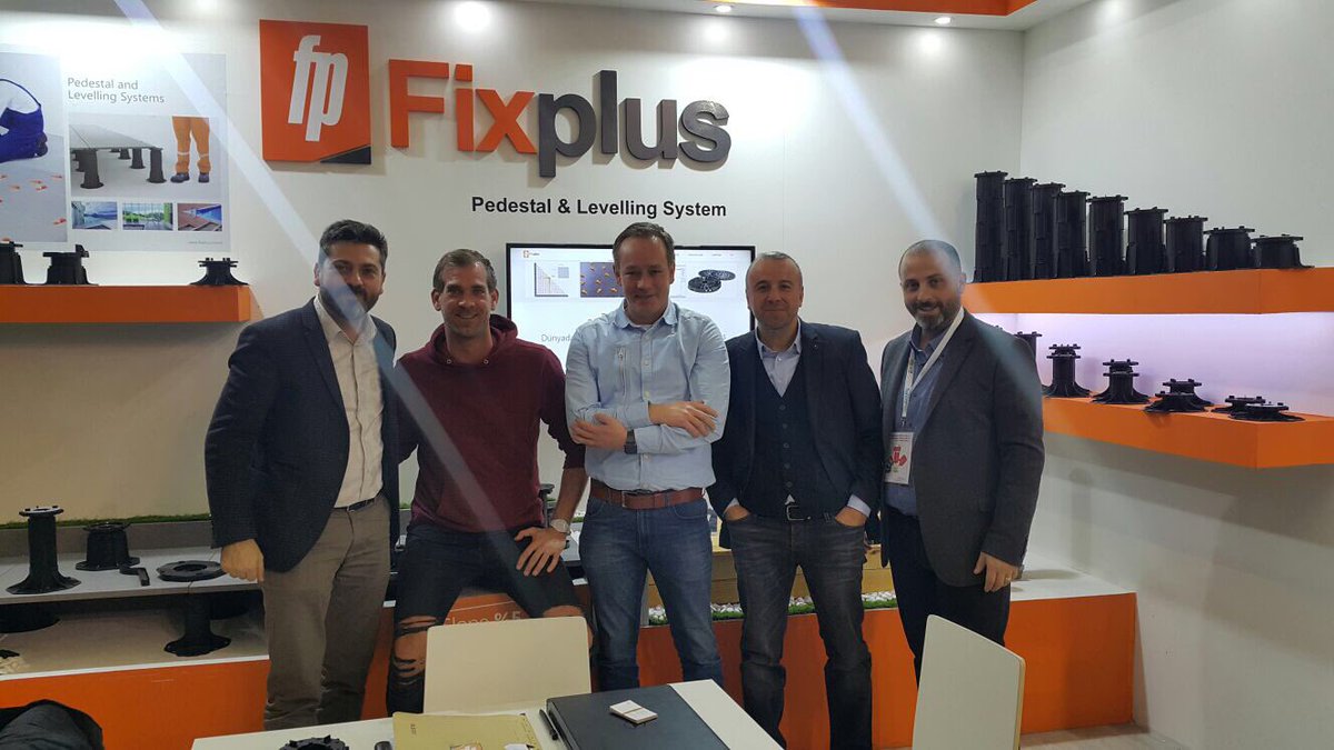 Fixplusnl's tweet image. Twee dagen @Batimat Wat een indrukwekkende beurs. Veel nieuws voor 2018. Sneak preview nieuw logo. Nice to see our #fixplus family