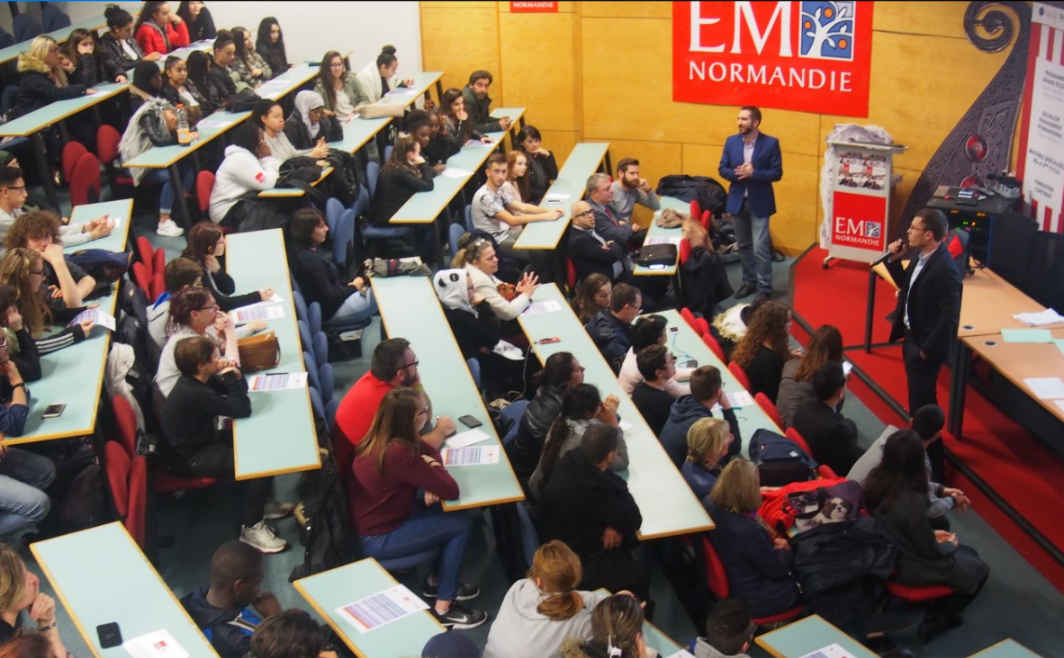 EMNormandie's tweet photo. Retour en images sur la cérémonie de lancement de la 12e saison d'EDRESUP #EMNormandie, dispositif d'ascension sociale Cordées de la Réussite, en présence du Député Jean-Paul LECOQ @PositiveEco @acrouen @CGET_gouv @LH_LeHavre @normandieuniv @RegionNormandie @JSoreauEMNorman https://t.co/ipOOhMCnR6