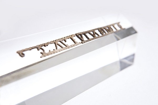 YorkshireMuseum's tweet photo. What impact did the #Romans make in #York? Explore fascinating finds including the belongings of #IvoryBangleLady. https://t.co/EALUEcEcOG https://t.co/t2wN5Z3BQ7