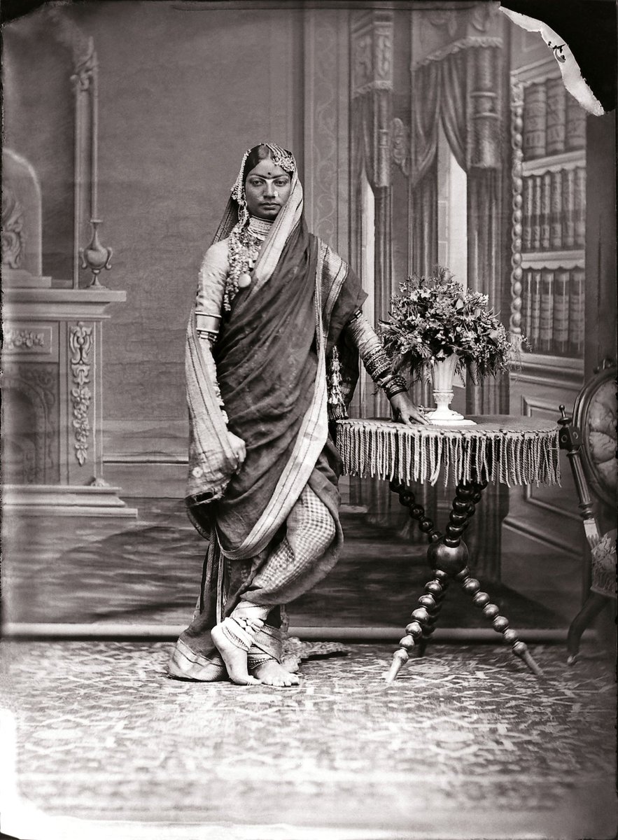 indiainpix's tweet photo. Ram Singh II's hobby also provides us with a unprecedented glimpse into his zenana depicting unnamed women, often his concubines, who normally led a life of seclusion away from the public eye. (Pic: Ram Singh II) https://t.co/UTkYIlyxvh