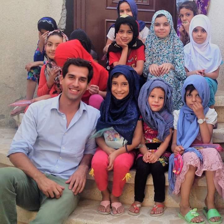 Witnessofhope's tweet photo. Joseph avec les enfants... #happy #joie https://t.co/oRVCfG7exy