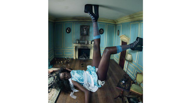 ANSA_Lifestyle's tweet photo. #TheCal2018 #PirelliCalendar2018 calendario by Tim Walker celebra l'orgoglio black ed è messaggio di diversità. https://t.co/h70GbELZ2y https://t.co/yQgs5bTKlZ