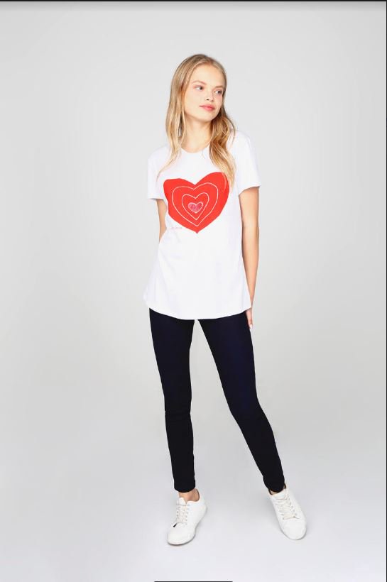 jsanchezcristo's tweet photo. Esta es la camiseta de Patprimo para ayudar a los niños de la cardioinfantil....cómprela, son mil niños sin recursos que podrán salvar sus vidas https://t.co/Qwgkftgl1c