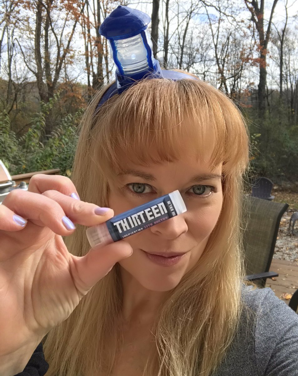 SugarySweetVint's tweet photo. Happy #Balmie Friday! With all the 13th Doctor & TARDIS hype this week, I had to wear my TARDIS light and show off Thirteen Lip Balm ππ Have a great weekend all π#DoctorWho #LipBalm #Thirteen #Doctor13 #13thDoctor #BlueBoxBalm #TARDIS #PinkLemonade #Shimmer π https://t.co/ztU0DuZe6p