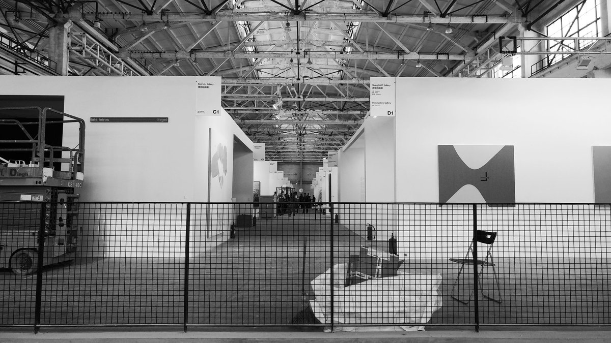 TremensS's tweet photo. In Shangai for West Bund Art &amp; Design international fair. Fourth stop of @la_prairie #artofcaviar itinerant exhibition presenting my audiovisual laser installation https://t.co/sBhEibv7TU