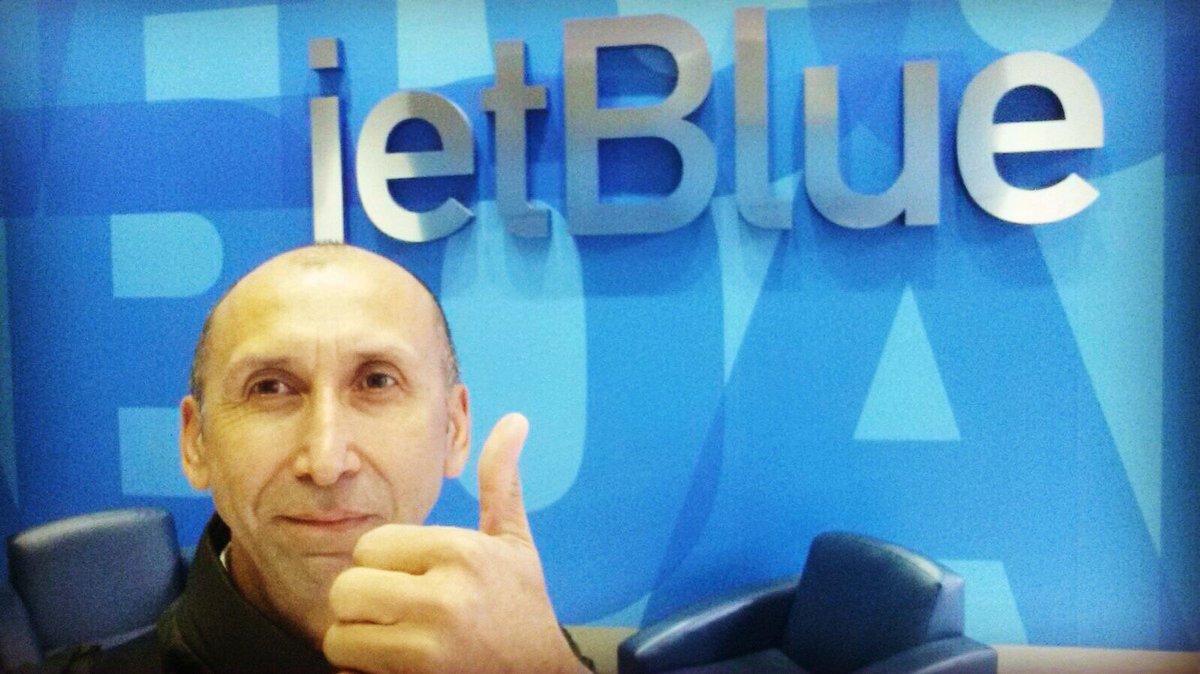 licmassage's tweet photo. Grateful for the #jetblue #veterans #Employment @JetBlue #veteransday #nyc #honor &amp; #serve #licqns https://t.co/3RlciwNcEp