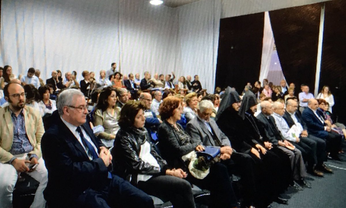 USJLiban's tweet photo. #EnDirect #sdlbey17- TR autour de l’ouvrage “Les arméniens du Liban. Cent ans de présence” #EditionsUSJ avec Levon Nordiguian, Vahe Tachjian, Henry Laurens et Boutros Labaki, modérée par Christine Assaf https://t.co/kQb9mg9ZrZ