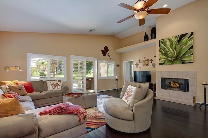 zennow4u's tweet image. via Facebook ift.tt/2zy85FK