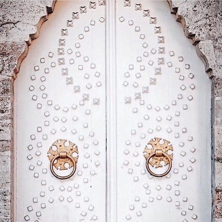 Walking through those glorious doors to the weekend! 🌿
*
*
#thatfridayfeeling #tft #tgif #modernbohemian #bardotli… ift.tt/2zy7x2v