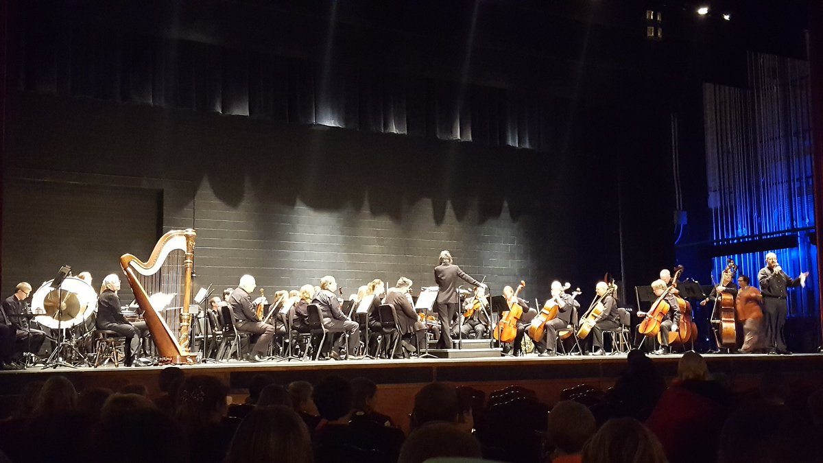 canimmer's tweet photo. Sunnyside 4th grade see Green Bay Civic Symphony along with opera singers from St. Norbert opera worksop and Green Bay girls choir.  Hansel and Gretel opera was awesome! @PCSD_SS #RaiderStrong @CivicSymphofGB  @PCSDMusic https://t.co/hWJXu8MzSq