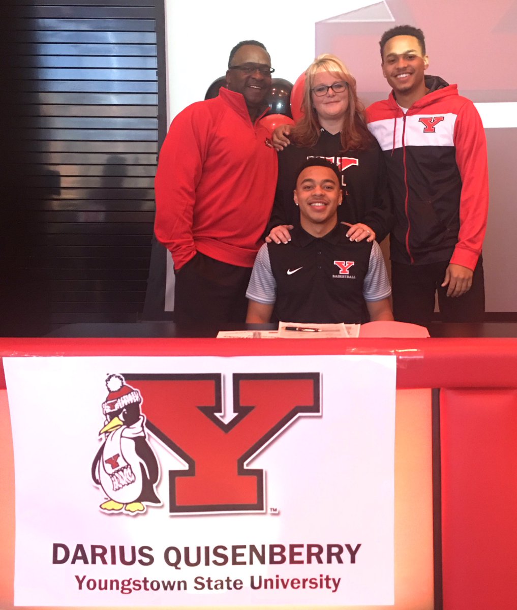 dquiz23's tweet photo. Dreams do come true💯🤞🏽 couldn't do it with out them❤️ #gopenguins🐧 https://t.co/nbypQhARMP