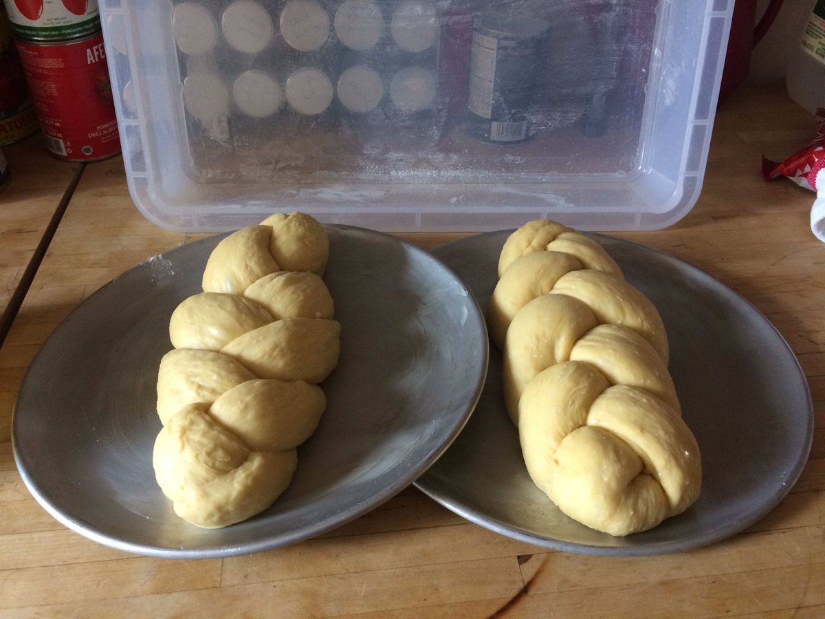 scottspizzatour's tweet photo. Great hearing @jimlaheySSB of @SullivanBakery talking about baking on @WNYC while my challas proof! #breadlove #fridaybake https://t.co/lZYdzJShQr