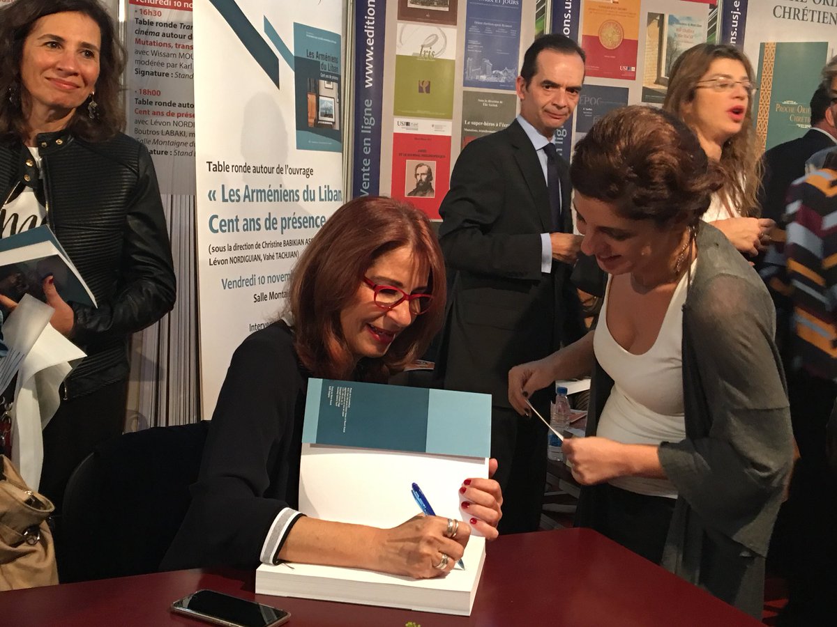 USJLiban's tweet photo. Séance de dédicaces #EnDirect du #sdlbey17- “Les #arméniens du Liban. Cent ans de présence” #EditionsUSJ https://t.co/FW60ryhbY0