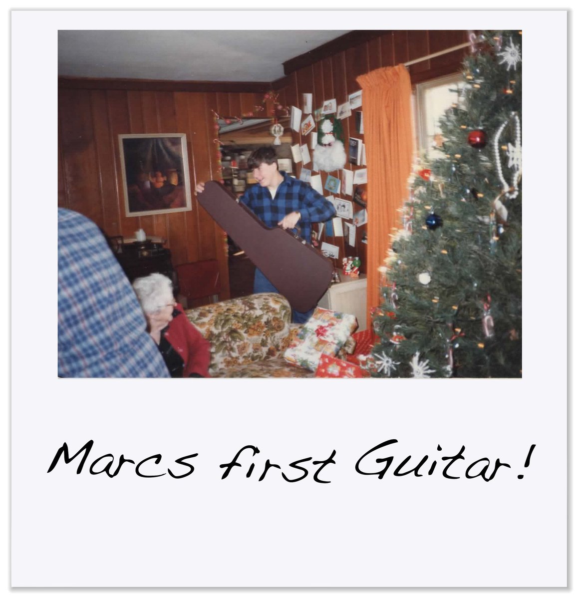 Santa Brings a Guitar! - marcschaefgen.com/?p=140