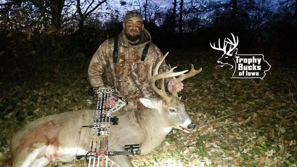 iowatrophybucks's tweet photo. Congrats to Les Van Kooten on his Hardin County 11 point!  #bbd #iowa #whitetail #whitetails #deerhunting #trophyb… https://t.co/HRlyNYEuOu https://t.co/zrJu9BADQ4