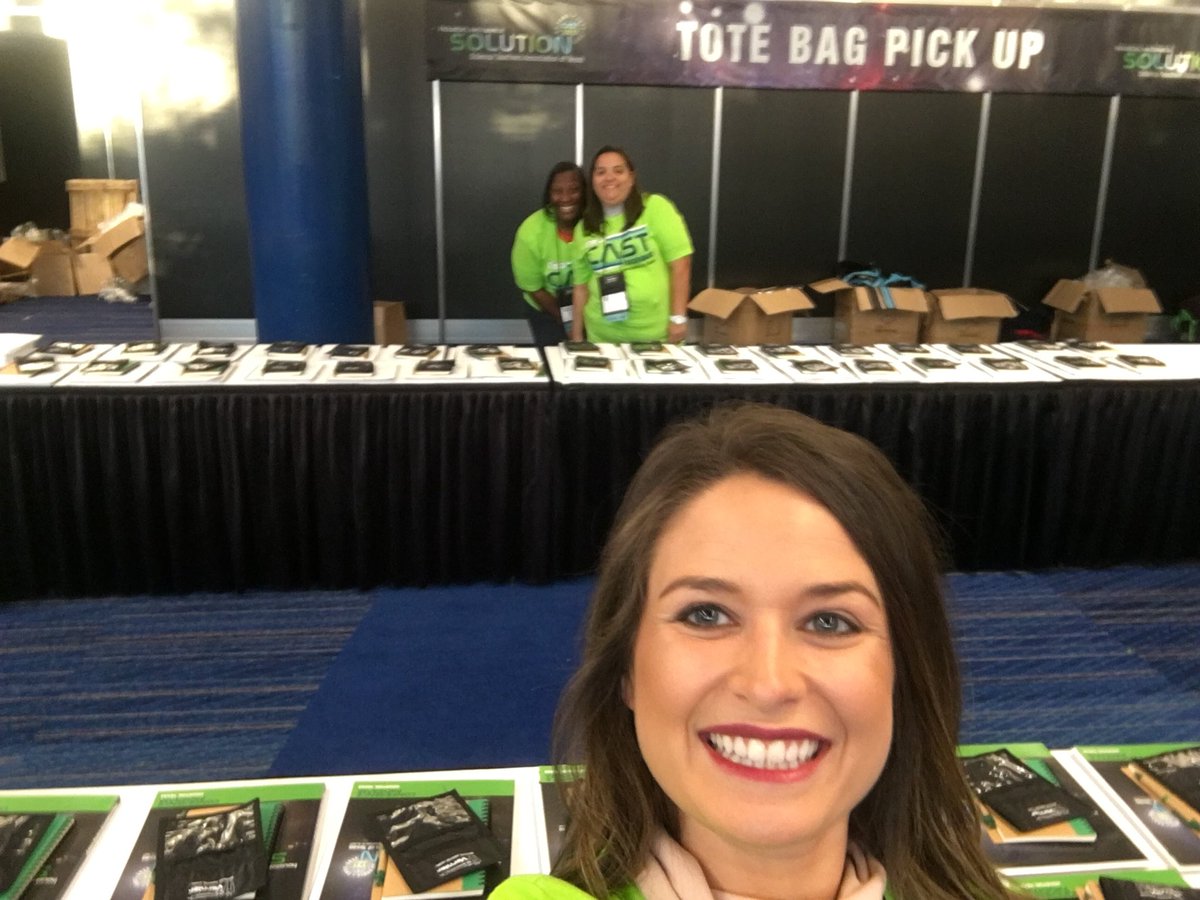 EnisScienceLabs's tweet photo. ❤️’d #volunteering at #cast2017 this morning! Day 2 is off to a great start! @LeeCFISD @sci_mscarter #welcomewagon #allsmiles #registrationteam https://t.co/fu8xIcTZtS