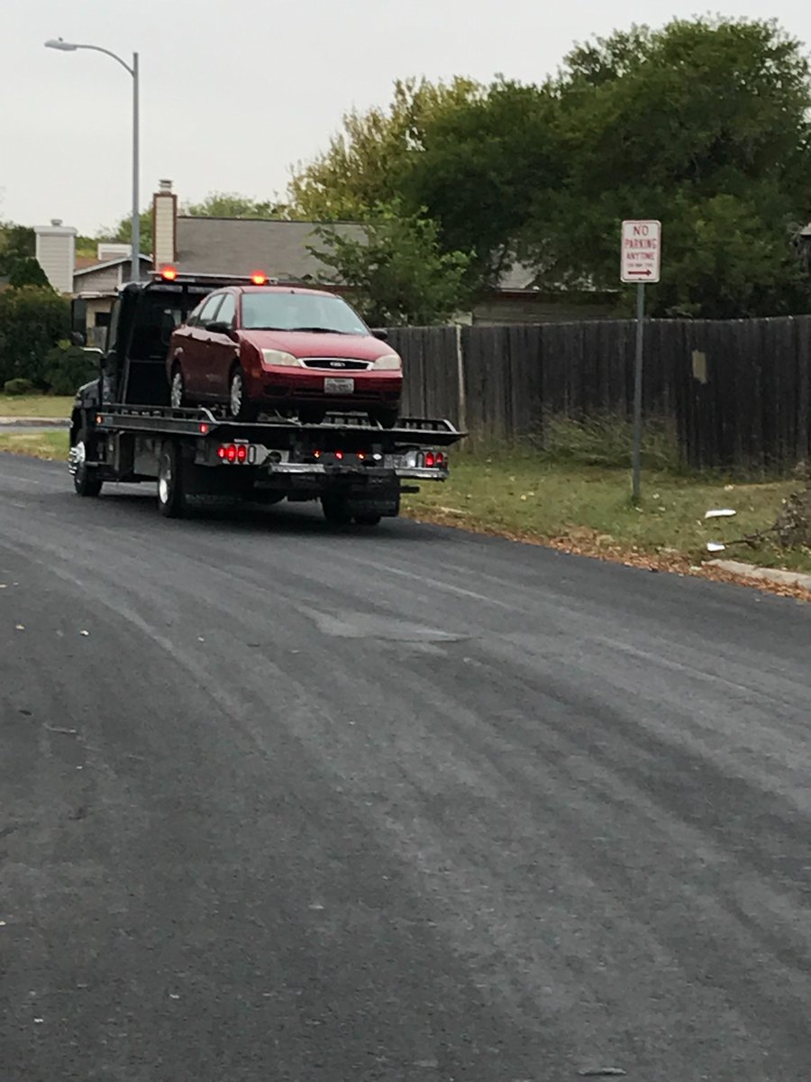 CManley42's tweet photo. After 12 years and 212,000 miles, "Joe" makes his final trip thanks to @cartalk Vehicle Donation Program.  Thanks to Texas Public radio #kstx @TPRNews #TPR #cartalk 😎 https://t.co/yrenaFxgUd