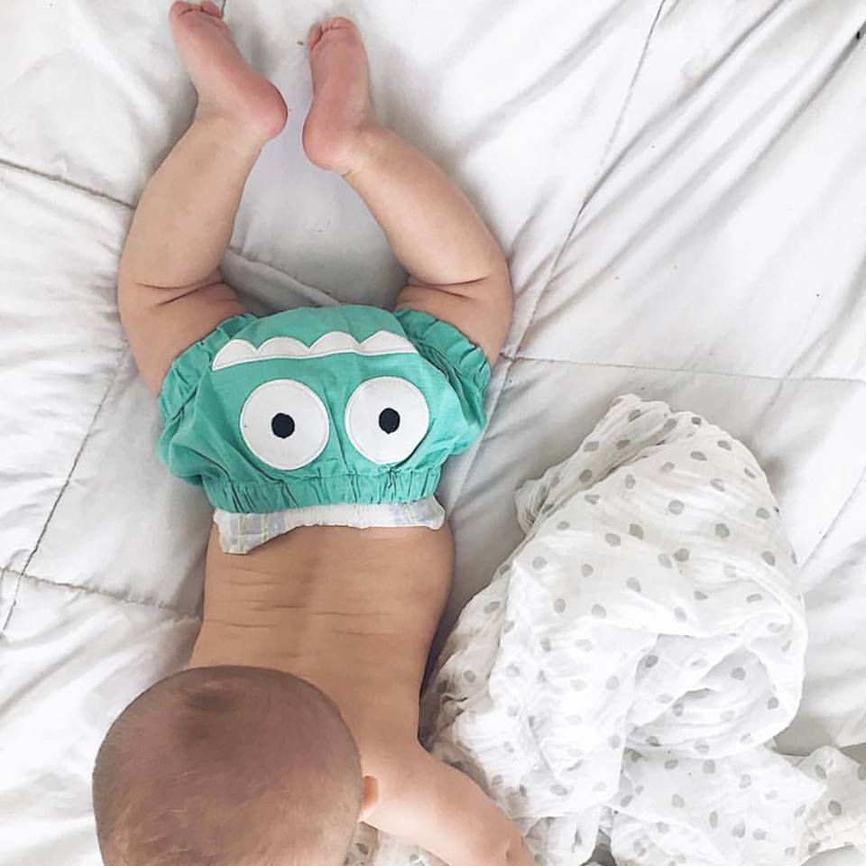 CuddleBugco's tweet photo. Happy little monster playing with CuddleBug’s “Spots n’ Stripes” Muslin Swaddles Blanket! 💕🤗💝🙌🏼https://t.co/sEAY4AFGRW #cuddlebug #giftideas #babyshower #babyswaddles #swaddles #blankets #cuddlebugco #cuddlebugsale #sleeplonger #sleepdeeper https://t.co/pRqiB8BWoL