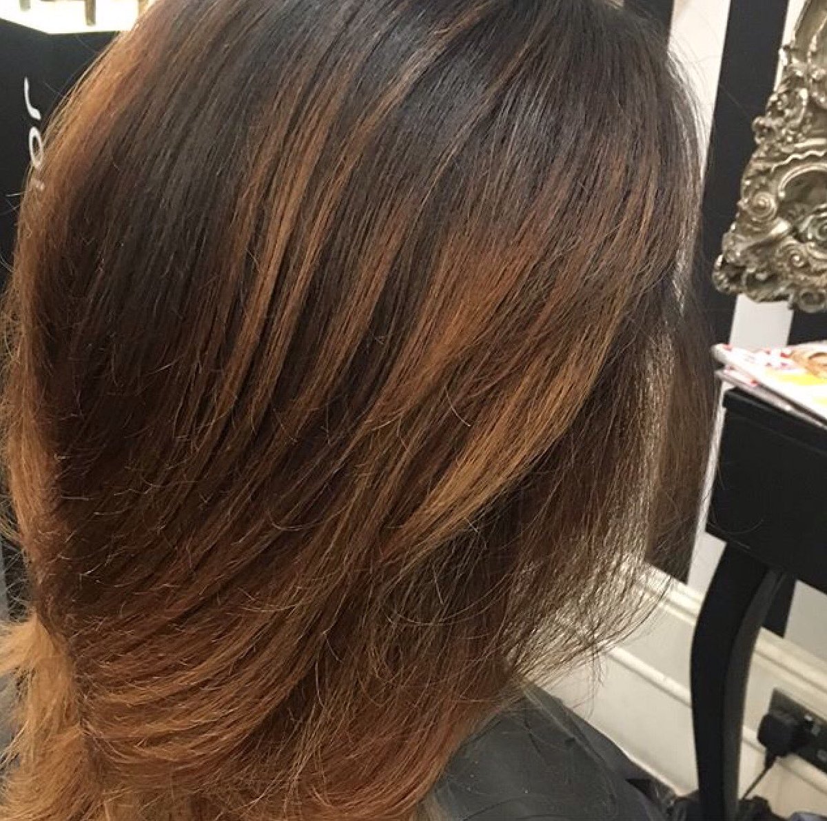BelleToujours_'s tweet photo. Our Harribella is back and creating so beautiful free hand work! 😍😍😍 #hair #salon #belletoujours #freehandcolour #freehand #pontcanna #cardiff #cardiffsalon https://t.co/NXialYG3O8