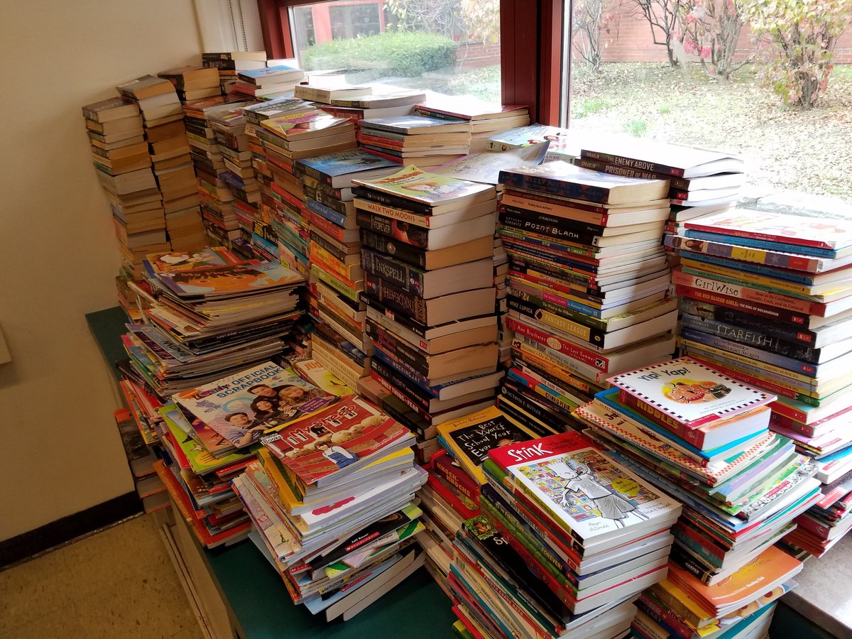 MrRakNAI's tweet photo. Key Club collected hundreds of used books for children in developing nations as part of the student-led OneBook organization.  Way to go guys and girls! #nasdlearns https://t.co/kKtUp9fbe3