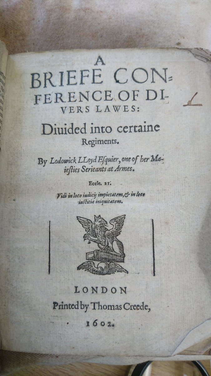 DrAJSSheri's tweet photo. After a bit of detective work, identified a manuscript fragment of Robert Grosseteste's De cessatione legalium AND part of The First Book of the Historie of the Discouerie and Conquest of the East Indias used as wrappers for the 1602 A Briefe Conference of Diverse Lawes #280char https://t.co/9P8WwGJ7P4