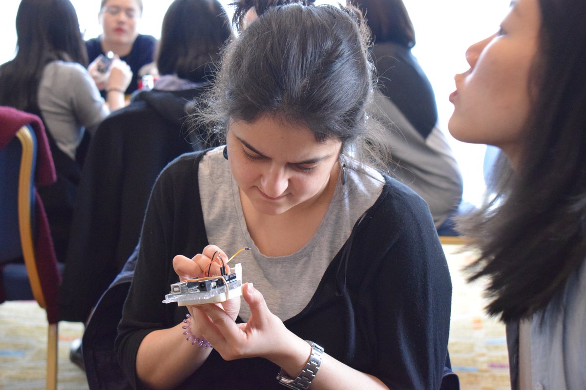 UCL_HWSB's tweet photo. We rolled up our sleeves and built a simple humidity and temperature @arduino sensor that helped us think about the role of #monitoring device design and use, how we collect data, and what that data means to us in our practice #TogetherSci @CwB_London https://t.co/9X0RmR9Whj