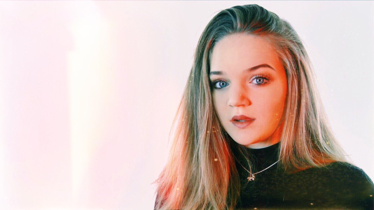 SapphireSing's tweet photo. New cover of ‘Havana’! Hope you enjoy 💓 https://t.co/F27Z8V1v9C https://t.co/EPxAn4YjAM