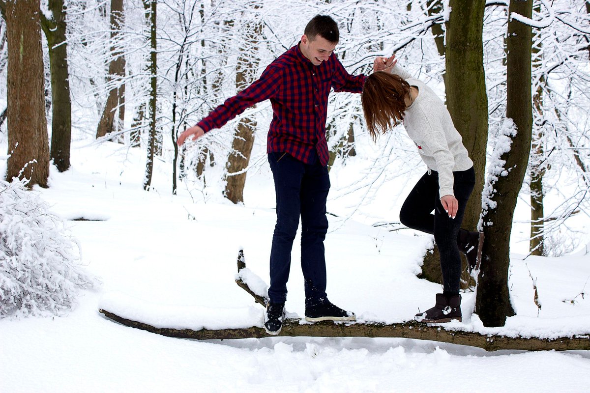 couplestrend's tweet photo. Every moment matters when you love the ones around you. 

#couplestrend #snow and #love #happiness #winter https://t.co/4uOsavCxcd