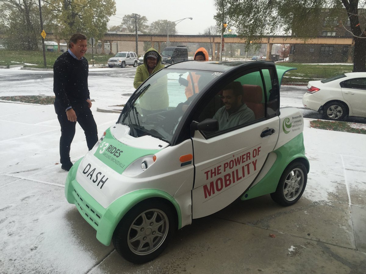 InnovaDASH's tweet photo. Dashing through the snow in Bronzeville this cool, crisp morning! https://t.co/r0GwzHPPy2