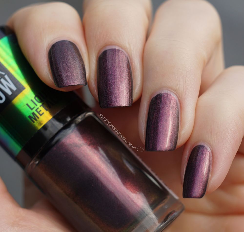 Maybelline Color Show Liquid Metals Venus and Hot Lava – Swatches and Review headtofoot.wordpress.com/2017/11/10/may…