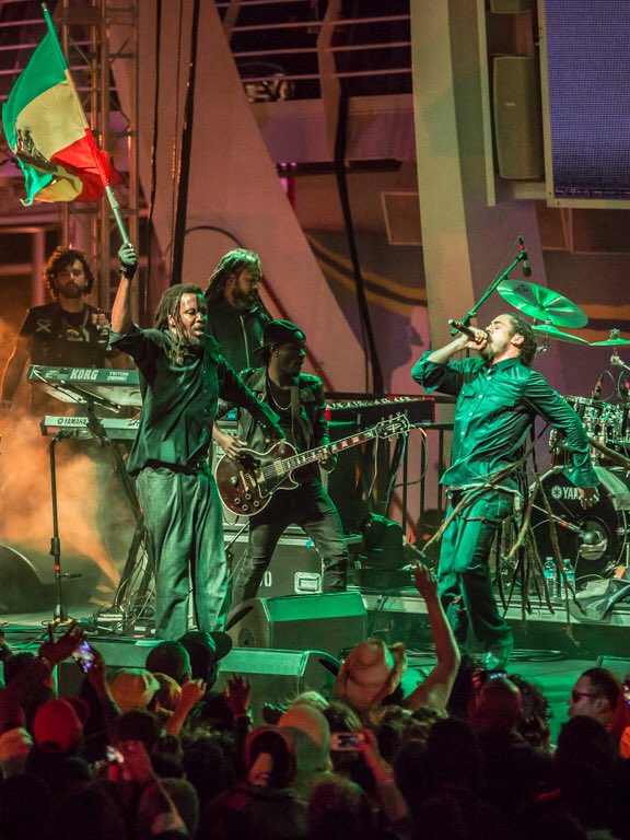damianmarley's tweet photo. #fbf Welcome To Jamrock Reggae Cruise!!! See you next week on #Jamrock2017 @wtjrc 📷: @Solseastar https://t.co/K6JOCQ25B5