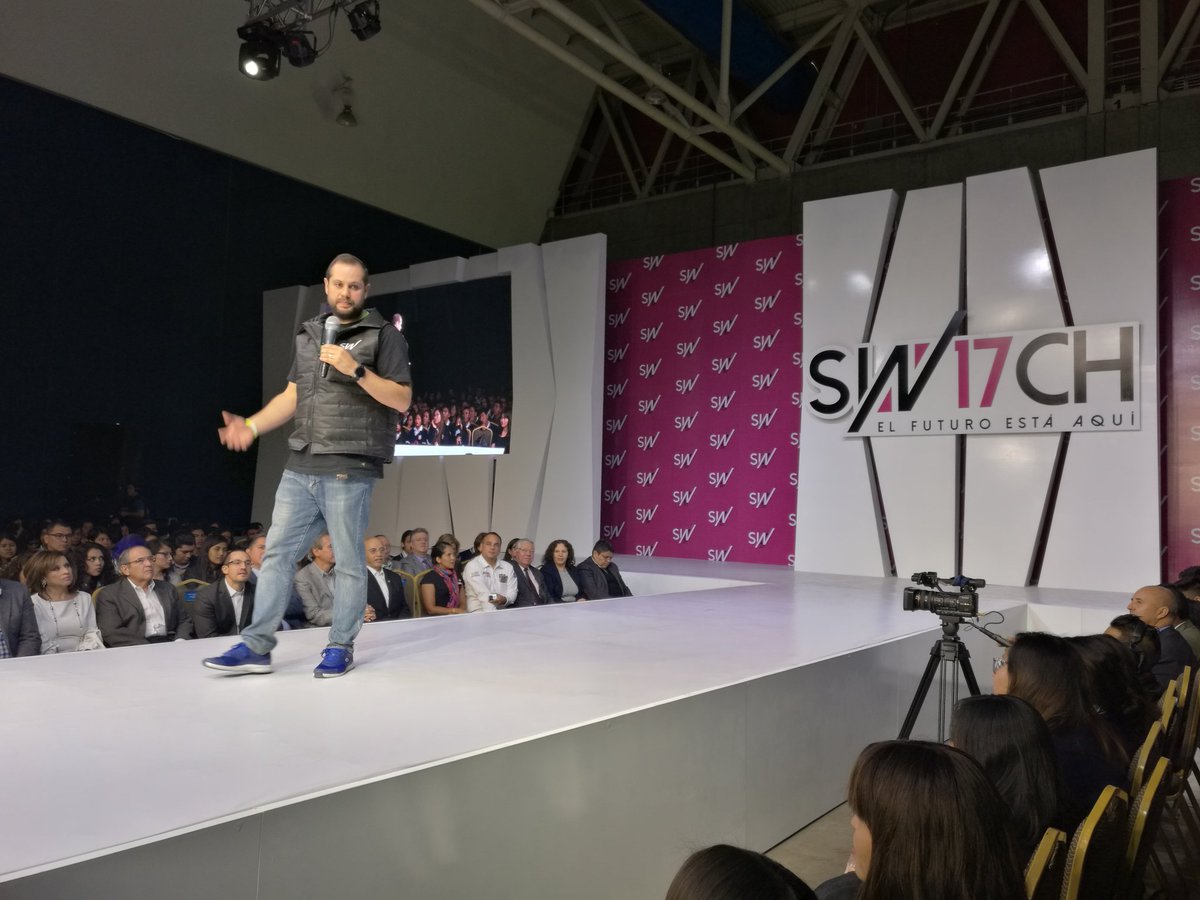 FestivalSWITCH's tweet photo. "El día que tomes acción, no importa cuántos golpes te metas siempre que te levantes y hagas algo". @guillermogarza_ https://t.co/i4KVs3mrIv
